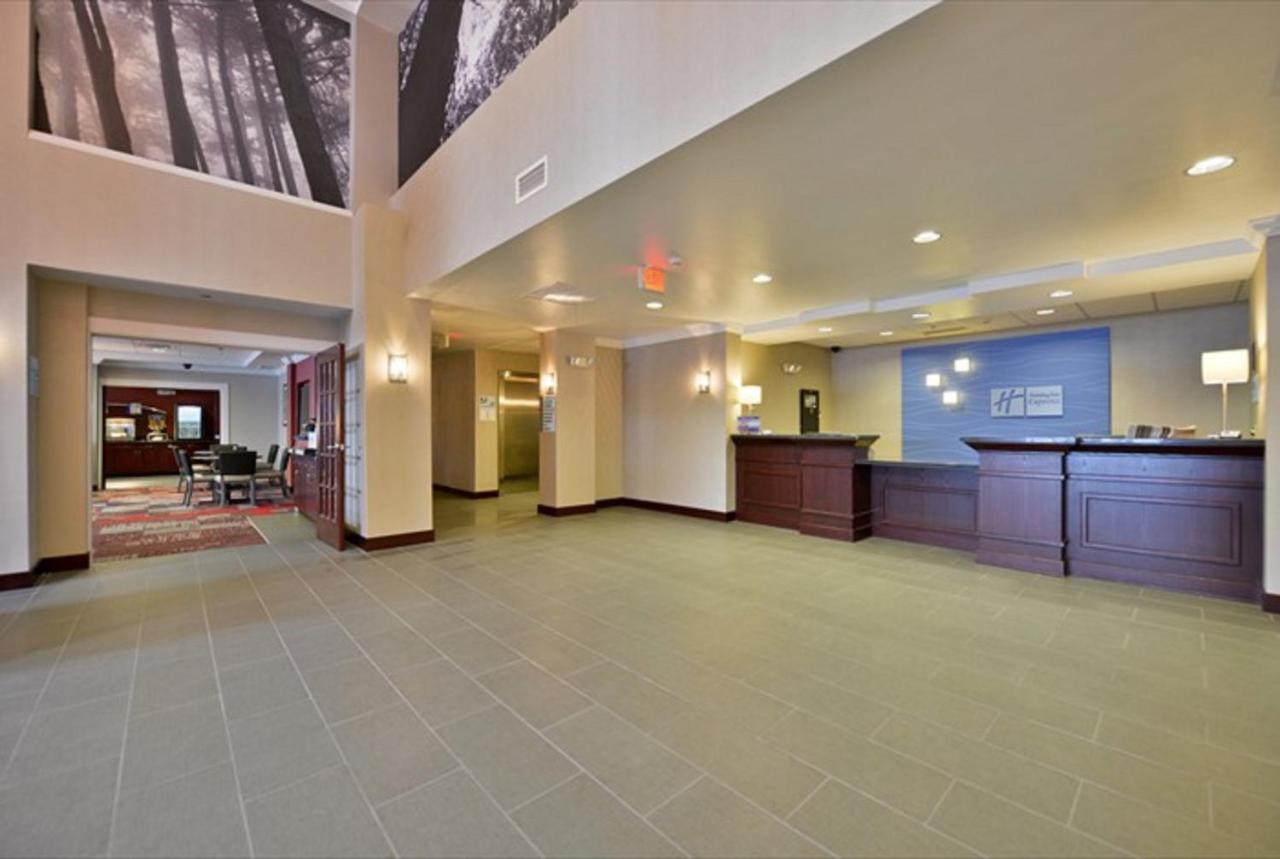 Holiday Inn Express Canandaigua By Ihg Exterior foto